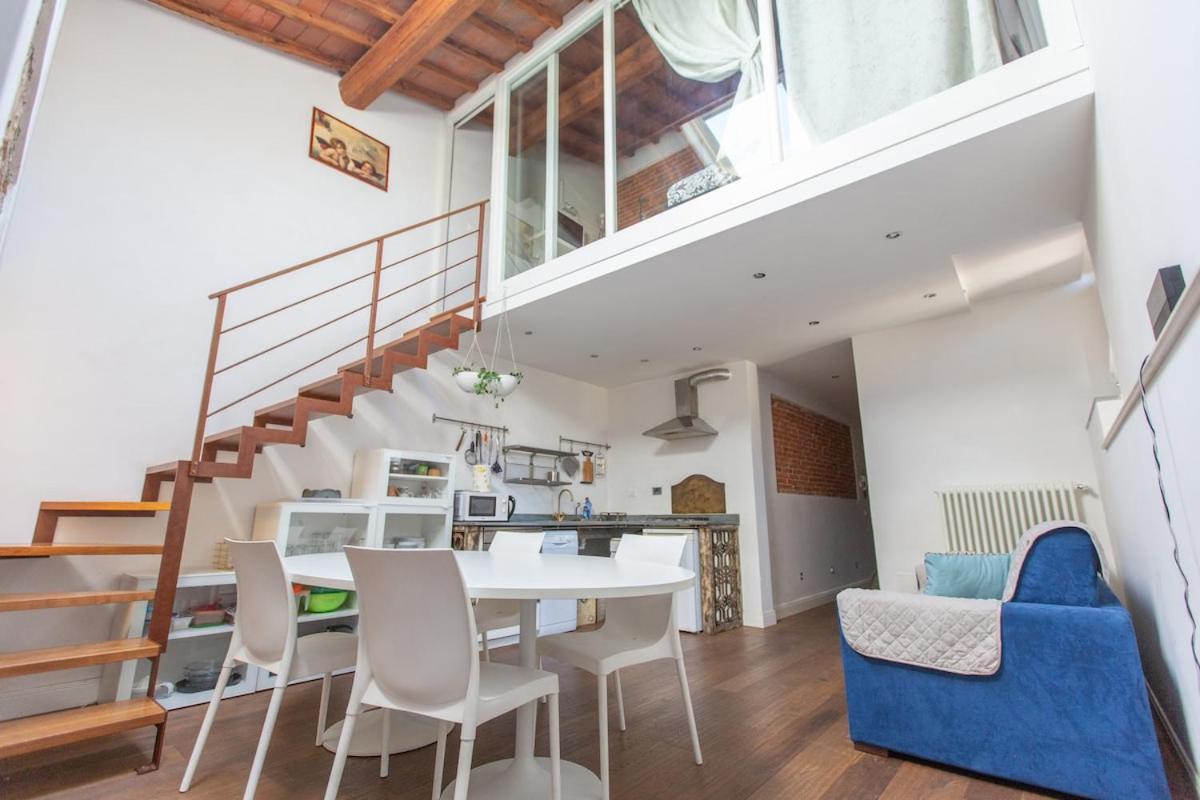 Cozy In San Frediano Apartment