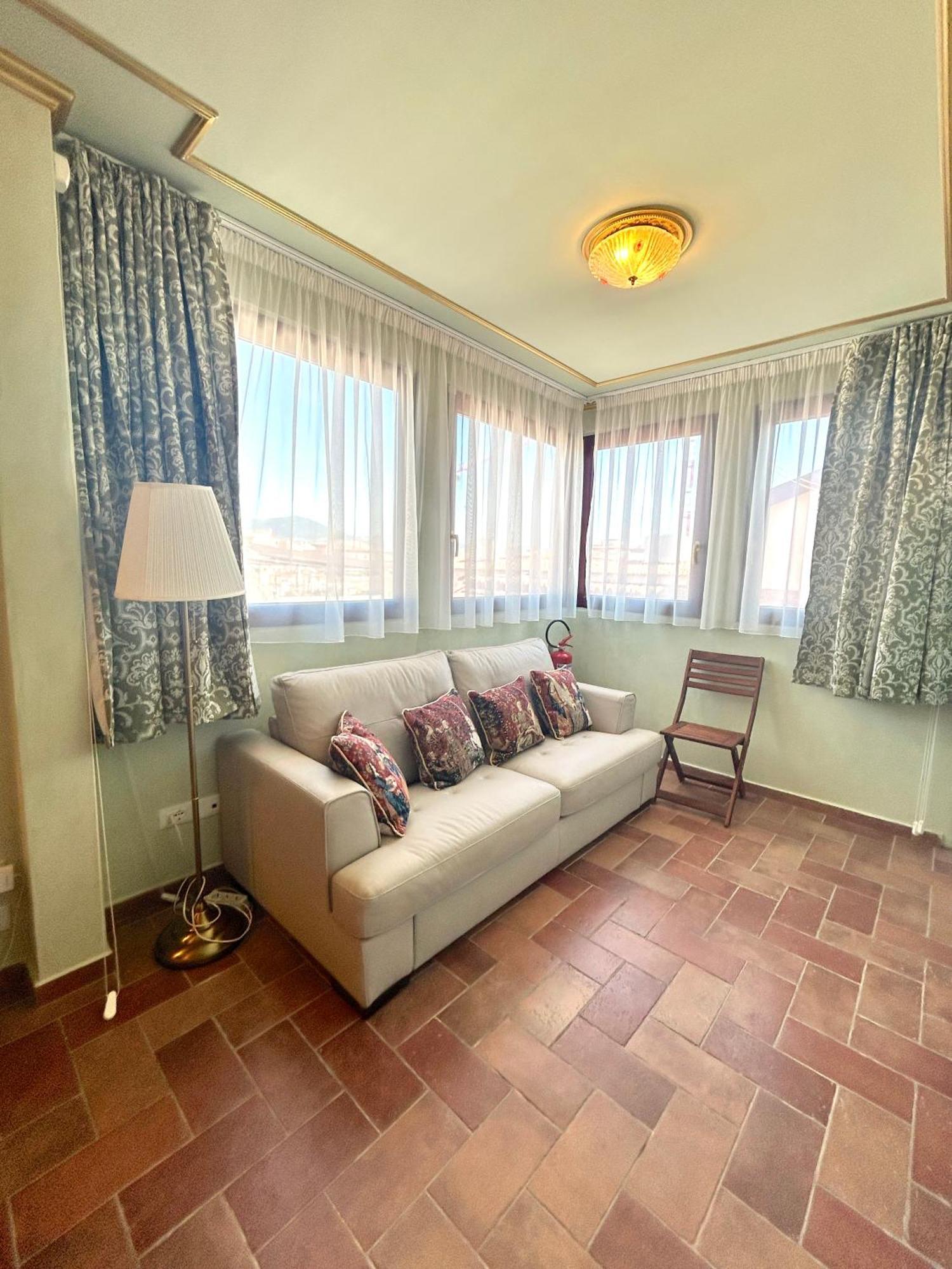 Florentine Penthouse By Florencehospitality Com Apartment