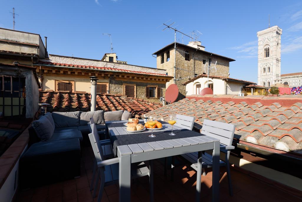 Casa Delco Apartment