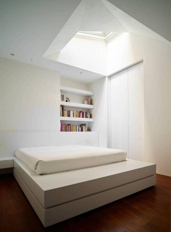 Apartment 750 Eur - Unique Design 4 Bed Apartment *