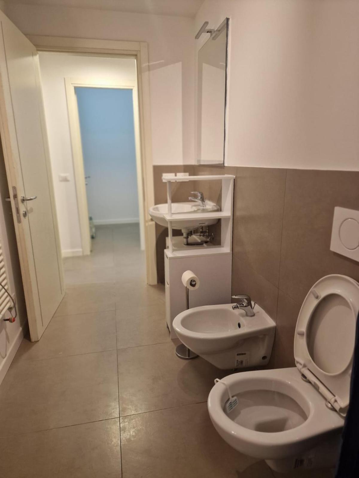 Apartment Ricky-lerua *