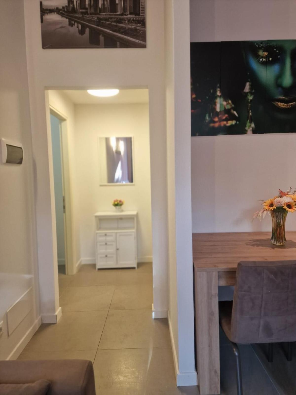 Ricky-lerua Apartment