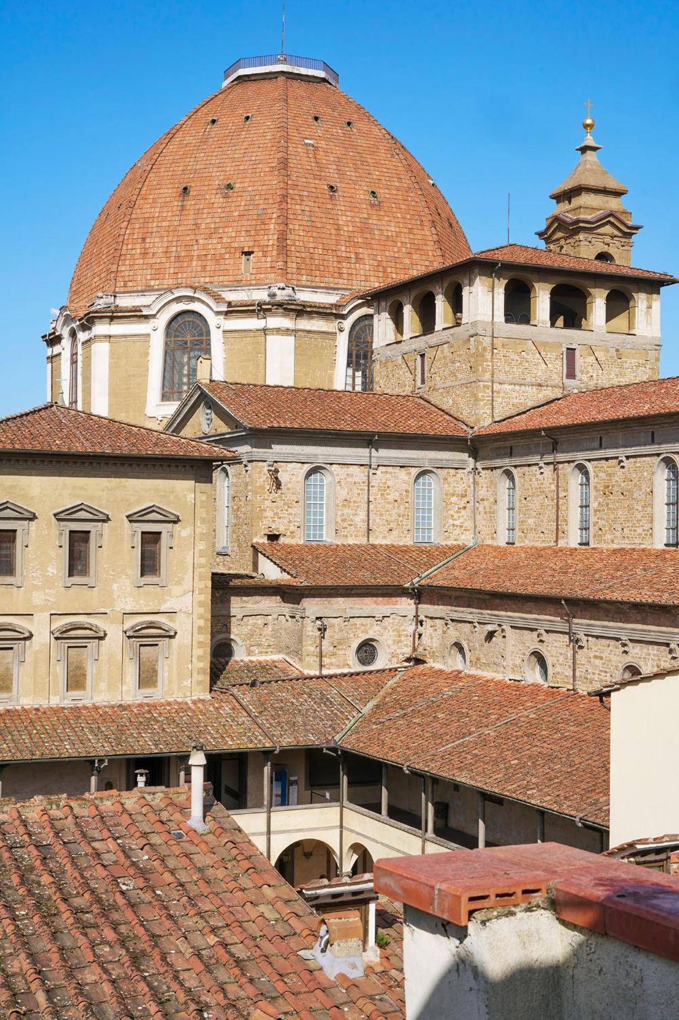 Great Apts Few Steps To The Duomo Apartment Florence