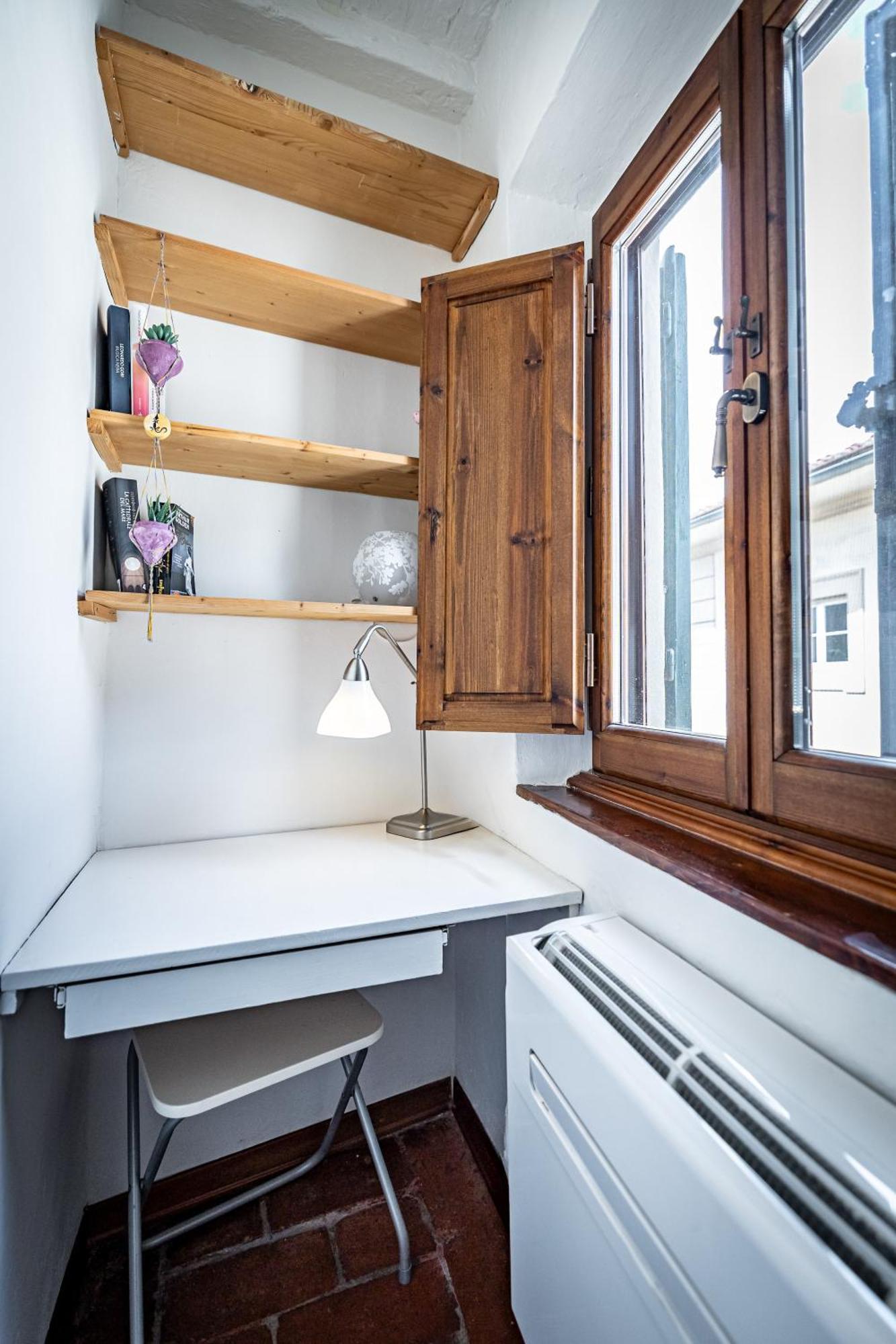 Roommo Viola Florence