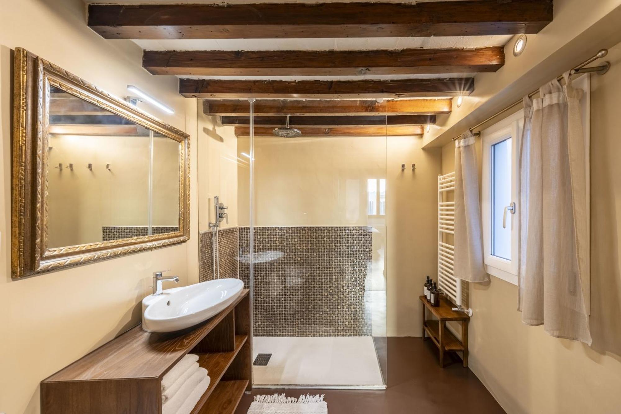 Bela Guest house *