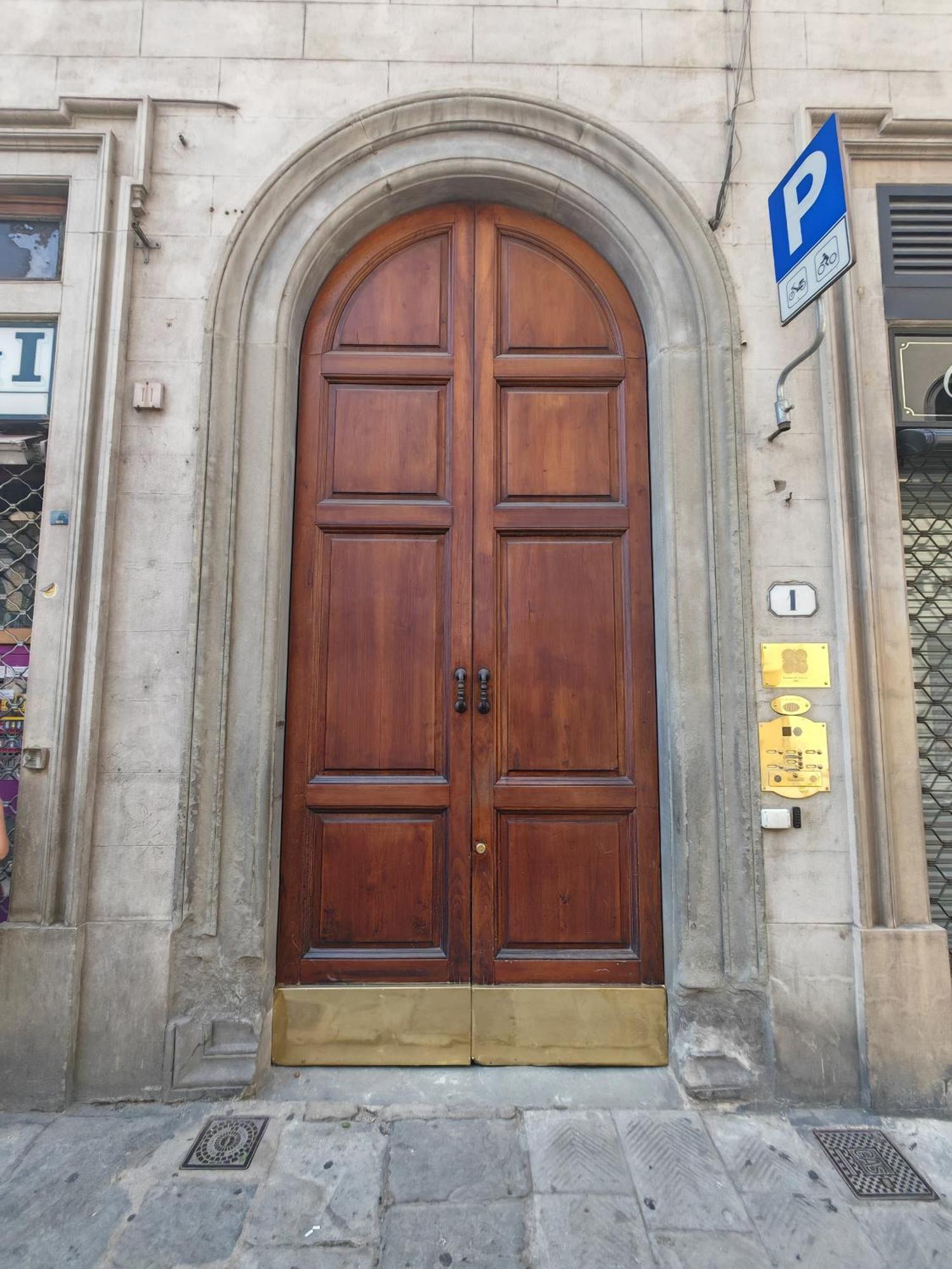 Aparthotel Dimora Collection - Le Corti - Boutique Luxury In A Restored 13th Century Convent, With Sauna And Gym (adults Only) Florence