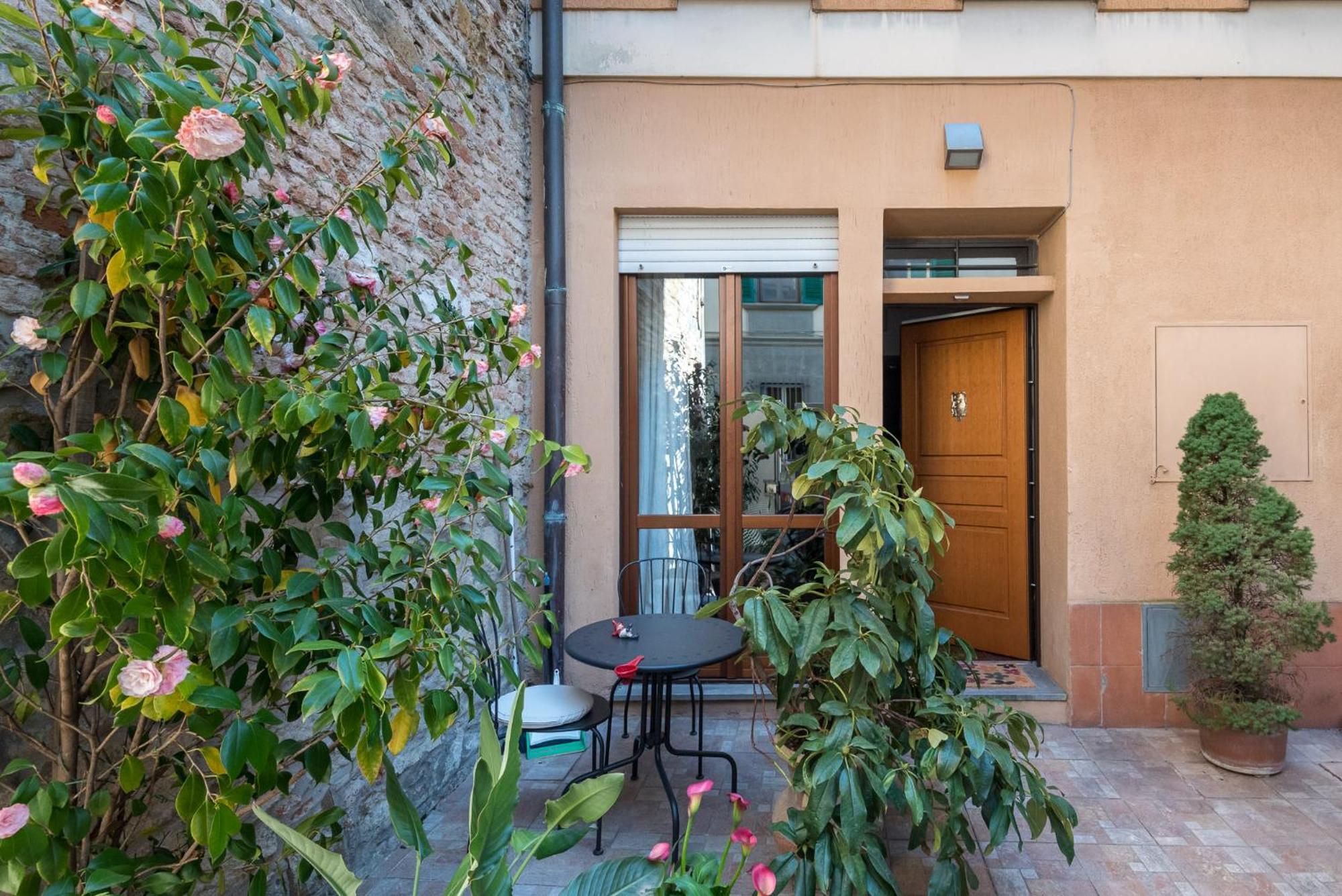 Art Gallery In - Hosted By Sweetstay Florence