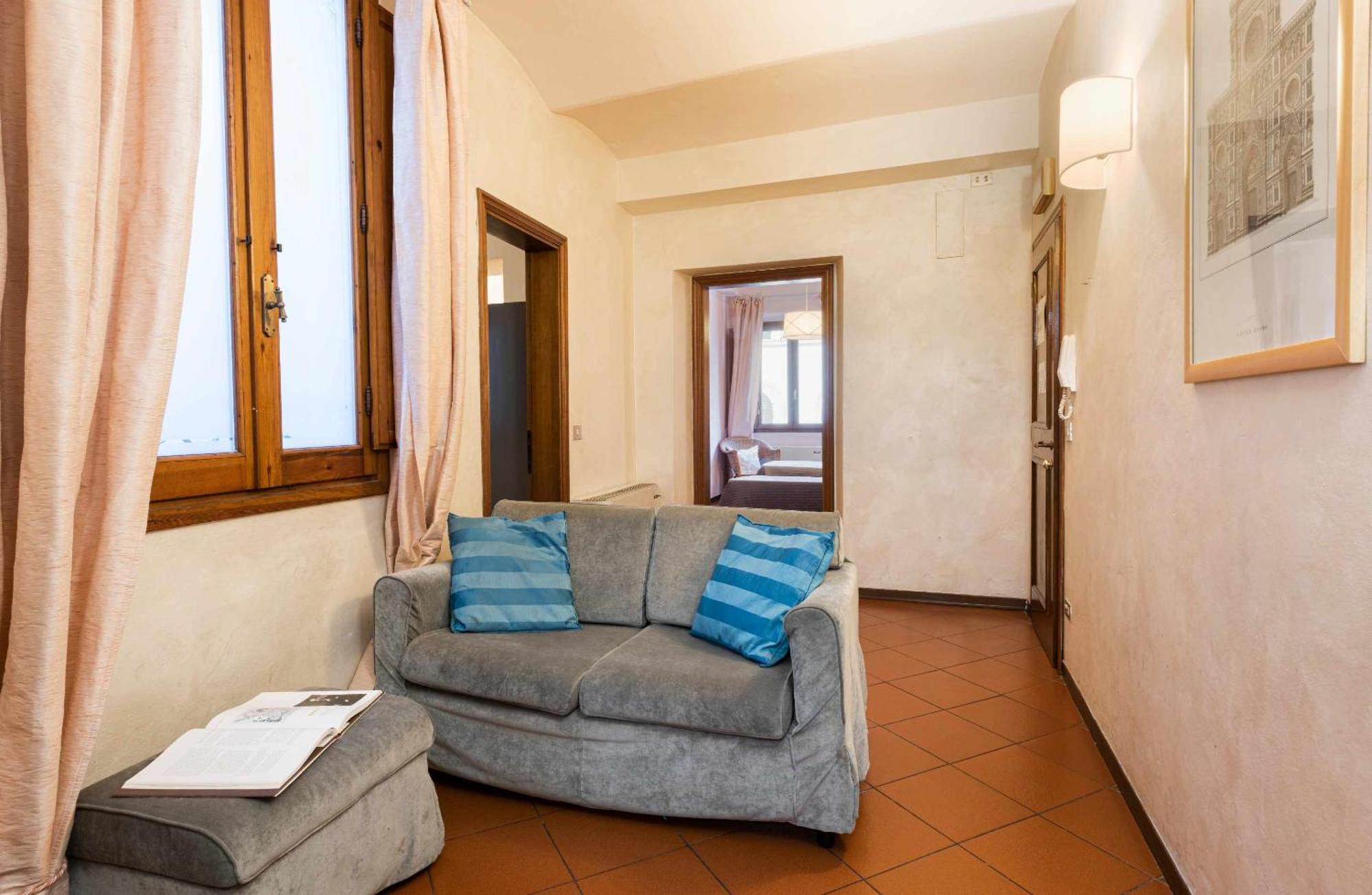 Apartment Florence- Ariento Bacco 3bdr San Lorenzo Florence