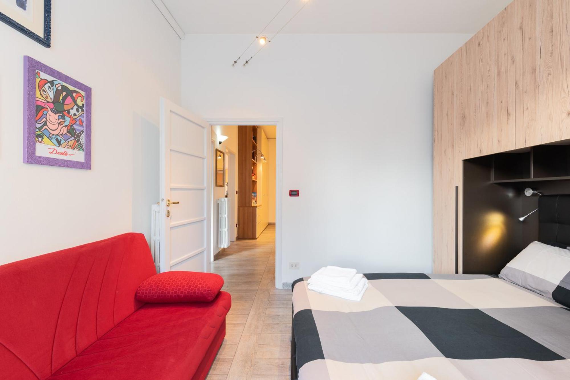Cappuccini Family & Group 3 Bedrooms Jacuzzi Fast Wi-fi Air Conditioned Tram Apartment Florence