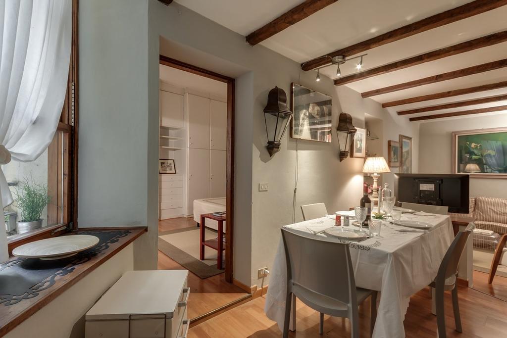 Dante Aligheri Apartment *