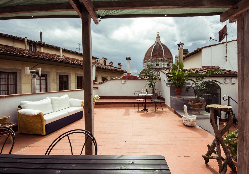 Servi Terrace Florence