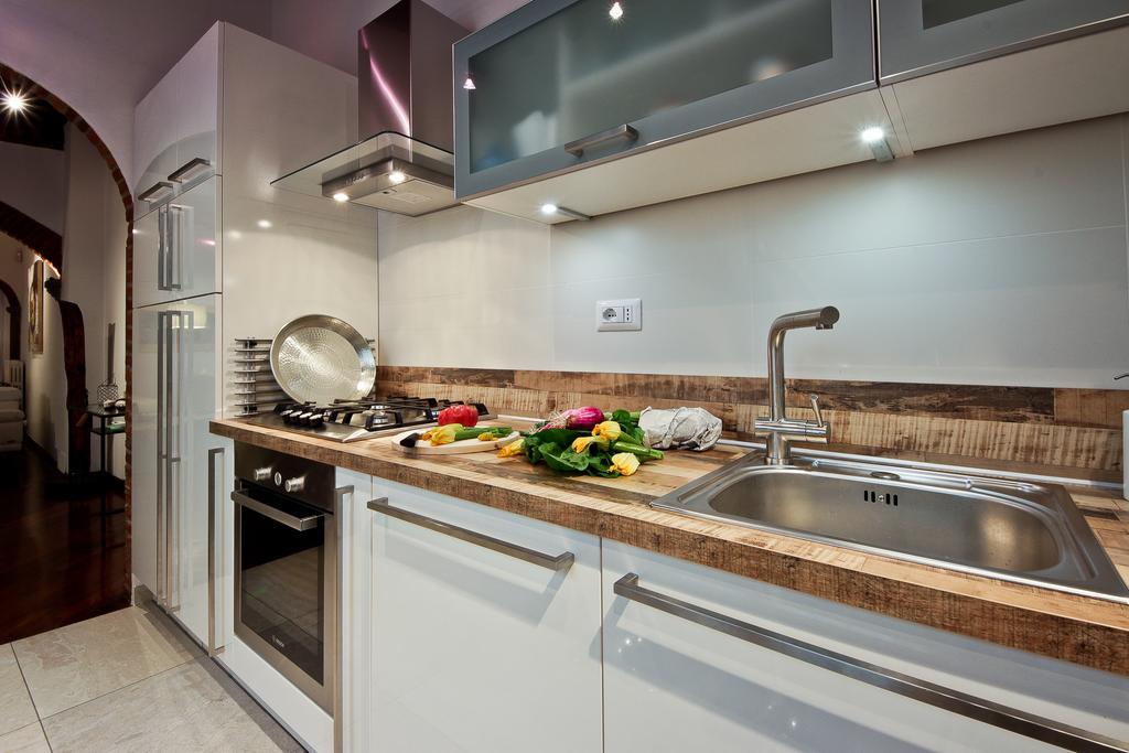 Scala Luxury In Santa Maria Novella Apartment