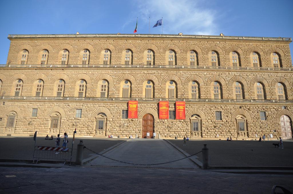 Pitti 12 Apartment *