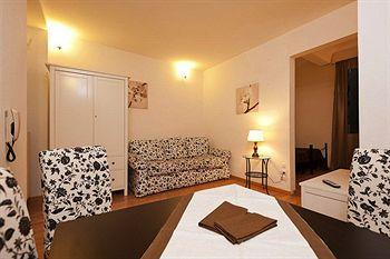 Florentia Suites Hotel *