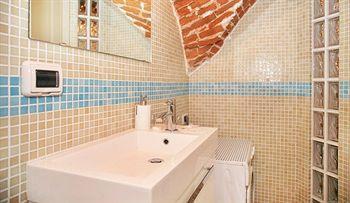 Florentia Suites Hotel