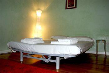 Florentia Suites *