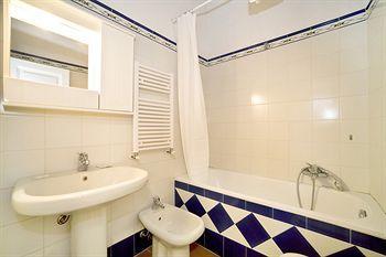 Hotel Florentia Suites *
