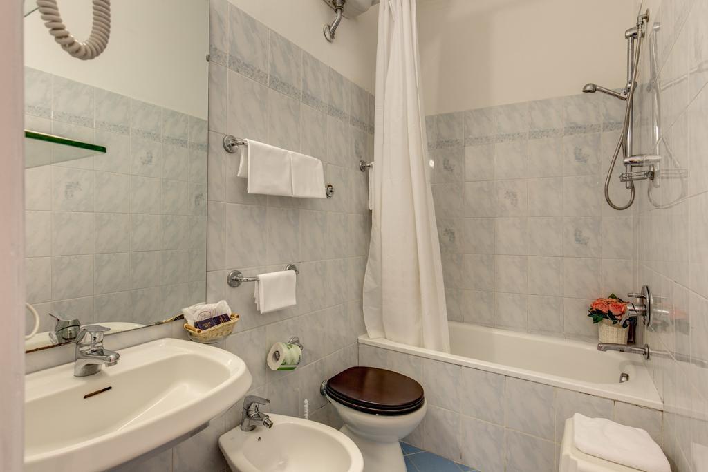 Rex Hotel 3*