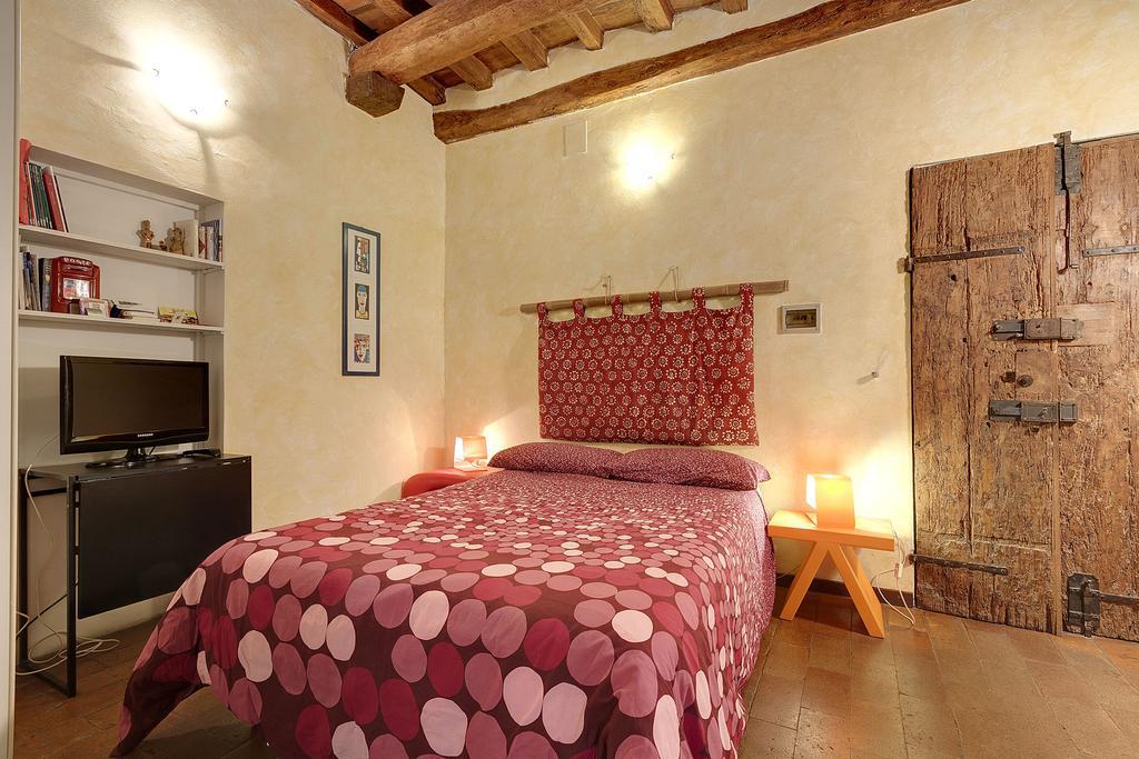 Ponte Vecchio Apartment *