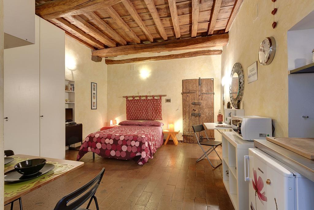 Ponte Vecchio Apartment