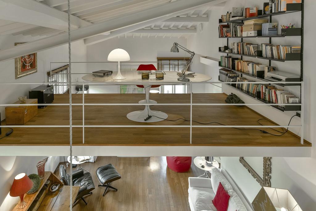 An Amazing In Oltrarno Appartement