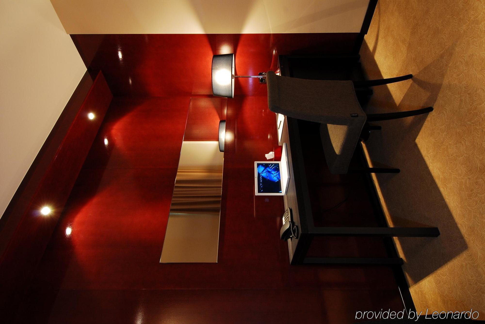 Cosmopolitan Hotel 4*