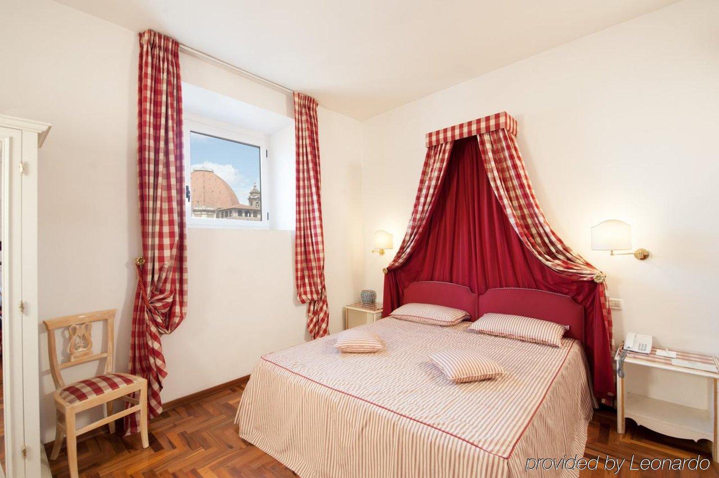 Palazzo Ruspoli Apartment *