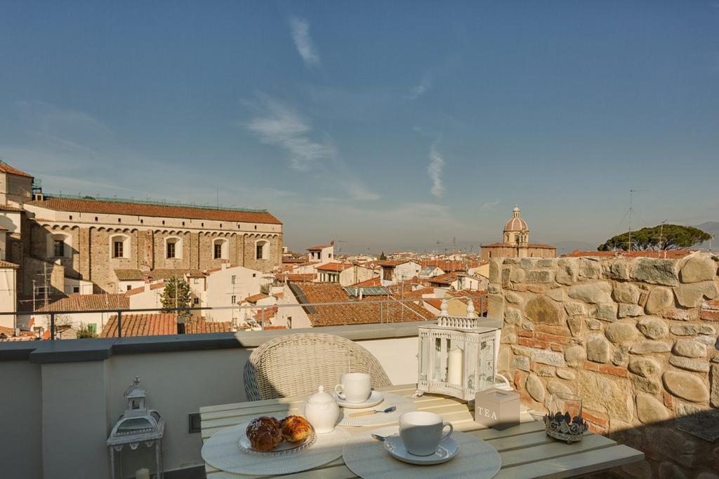 Apartment Beautiful Terrace Serragli