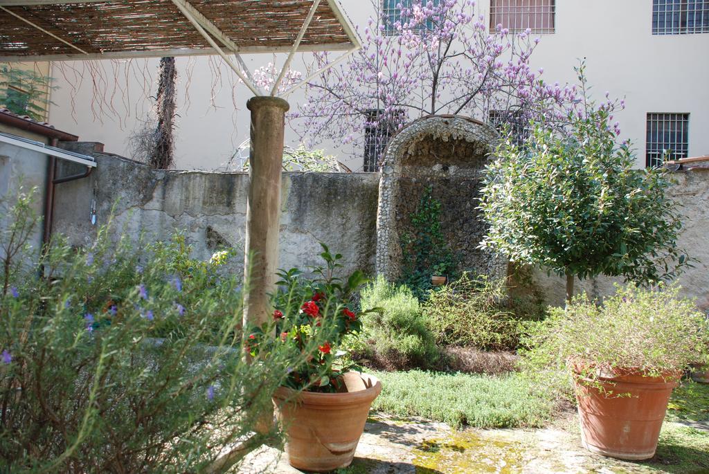 Apartment Secret Garden *