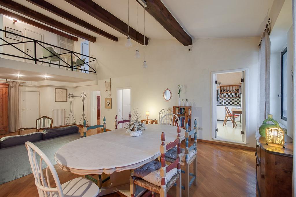 Altana Apartment