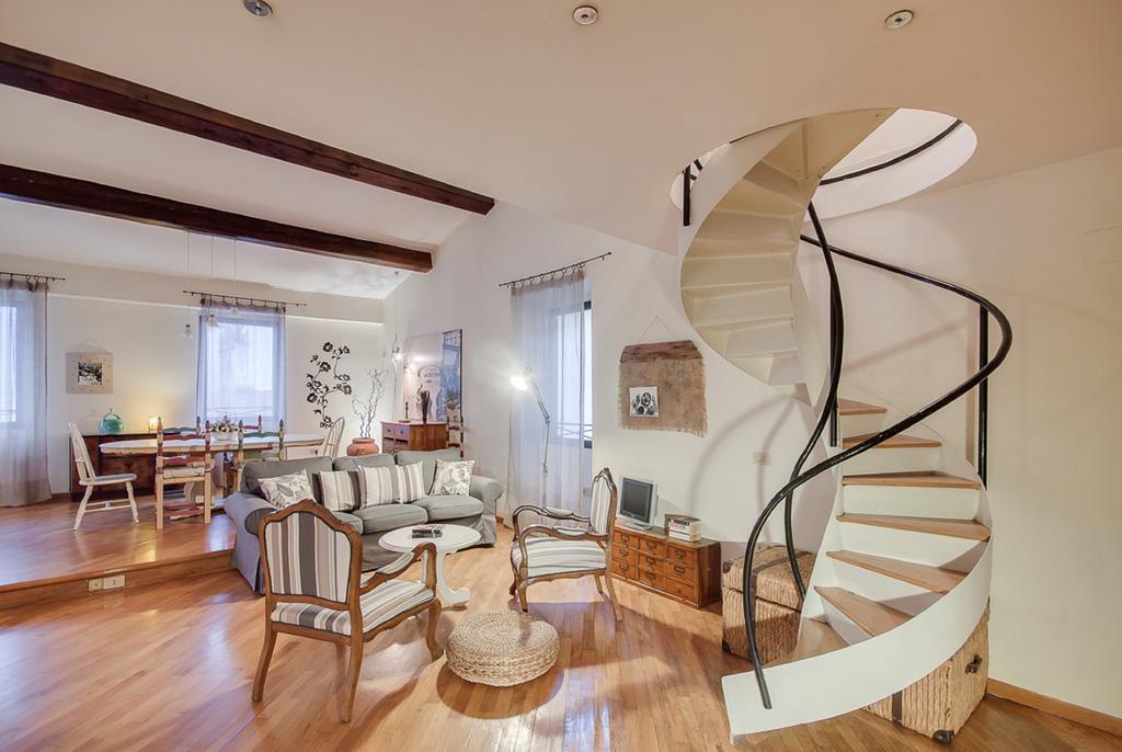 Altana Apartment *