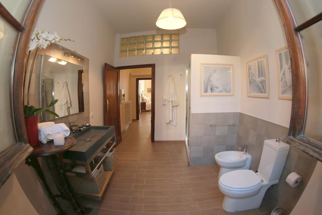 Mdr Numbersix Apartment