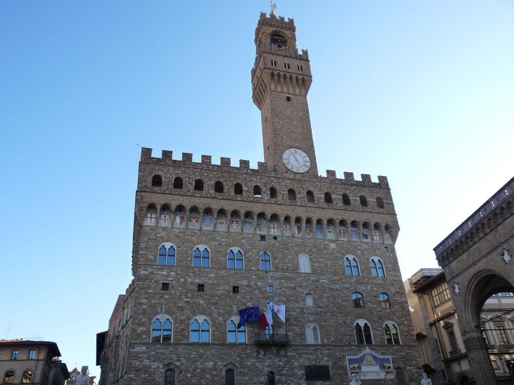 Corso Tintori Apartment