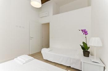Prestige House Hotel 3*