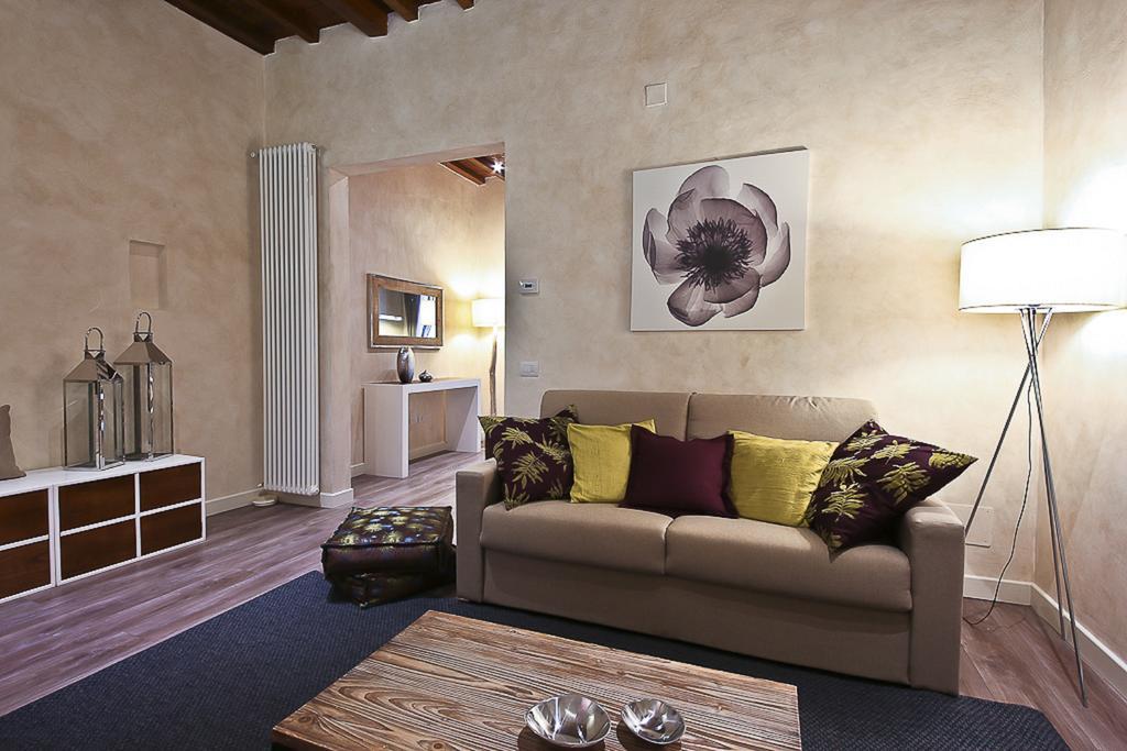 Apartment - Giglio Santa Trinita Florence