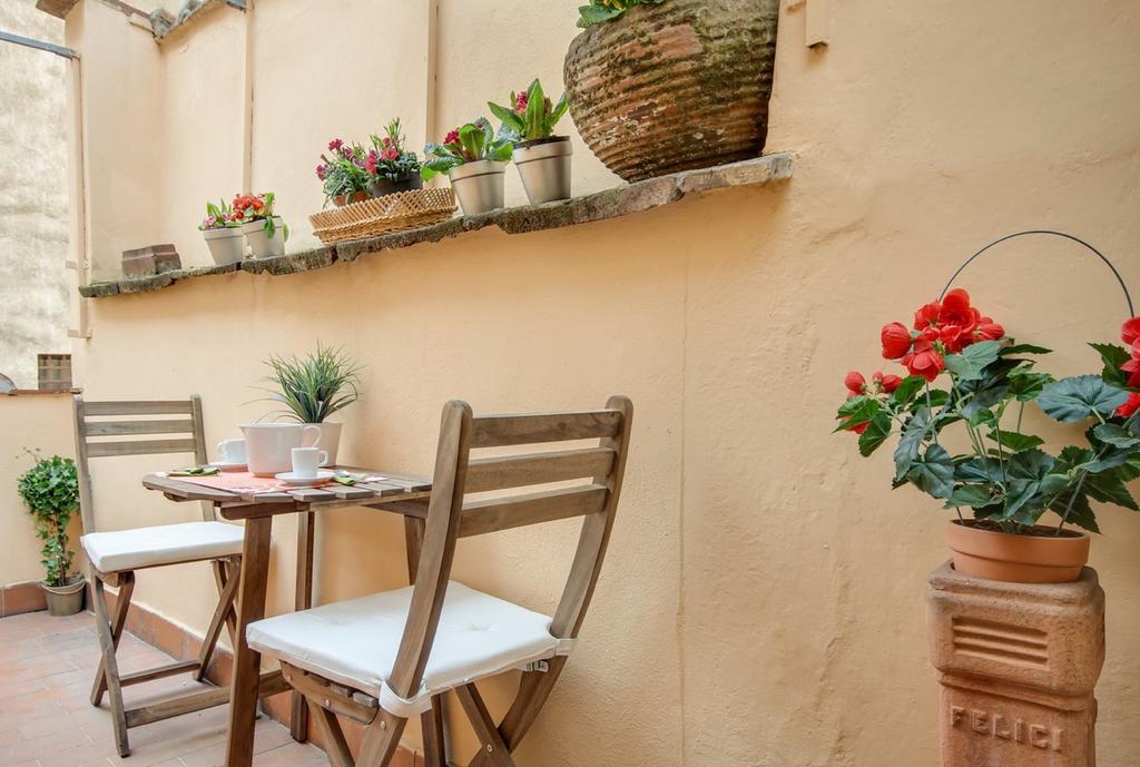 - Canto Dei Nelli Apartment Florence