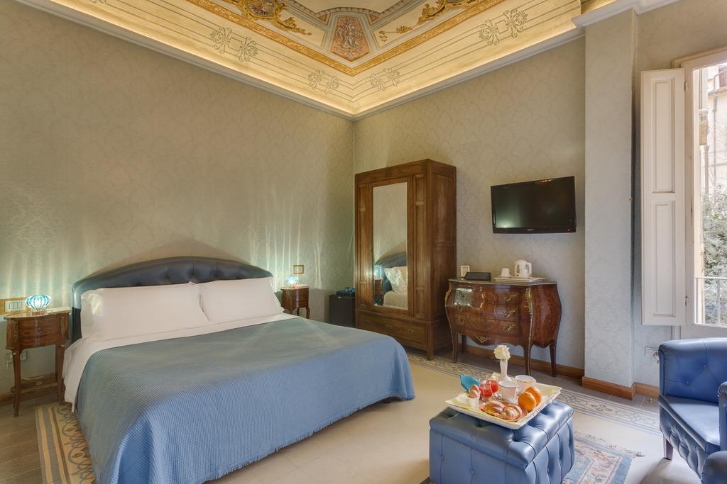 Couette-café Cavour10 2*