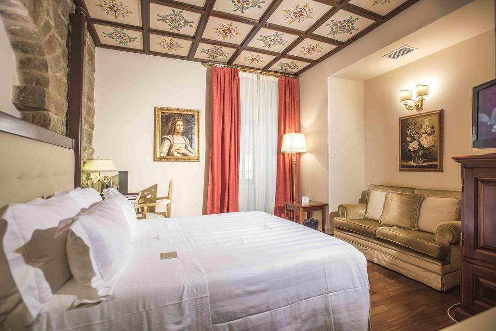 Hotel Golden Tower & 5*