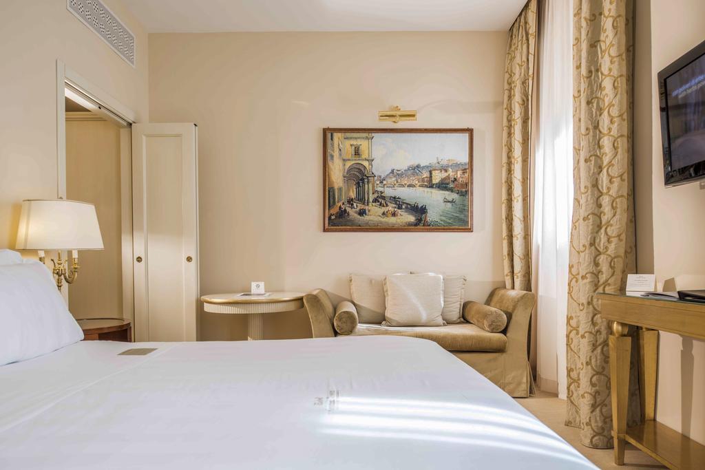 Hotel Golden Tower &