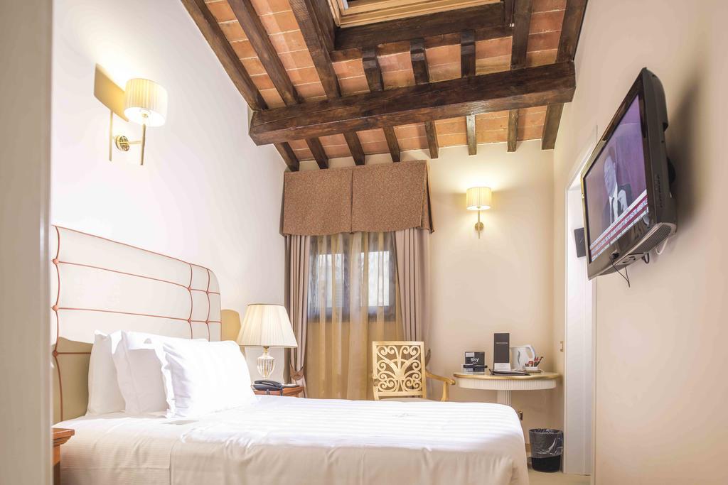Hotel Golden Tower &