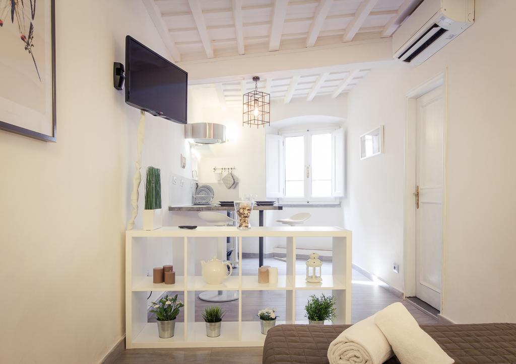 Apartment Duomo White *