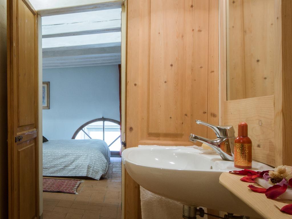 Charming And Cozy Maggio