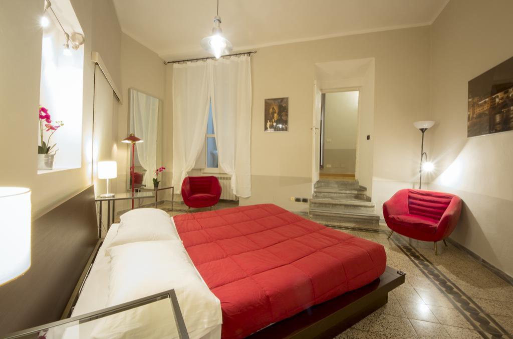 Apartment House In The San Pier Maggiore Arch