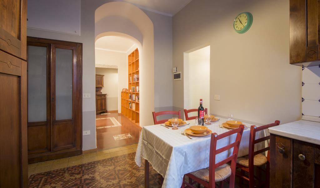 Apartment House In The San Pier Maggiore Arch *
