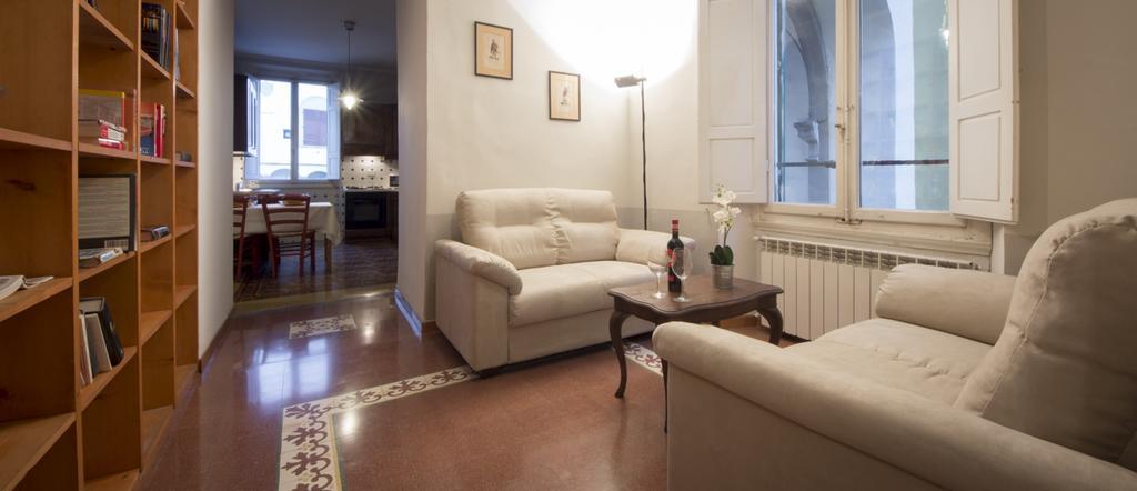 Apartment House In The San Pier Maggiore Arch