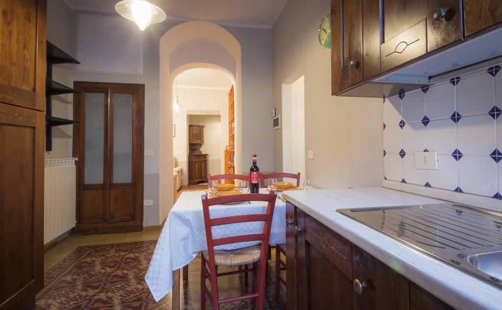 Apartment House In The San Pier Maggiore Arch Florence