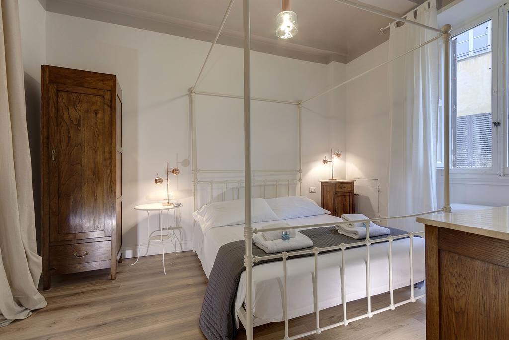 Isola Apartment *