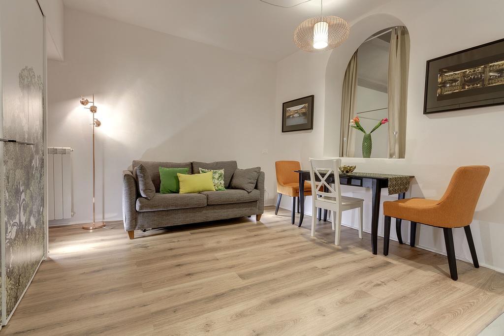 Isola Apartment *