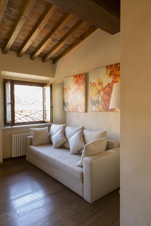 Firenze Apartments Guest house 2*