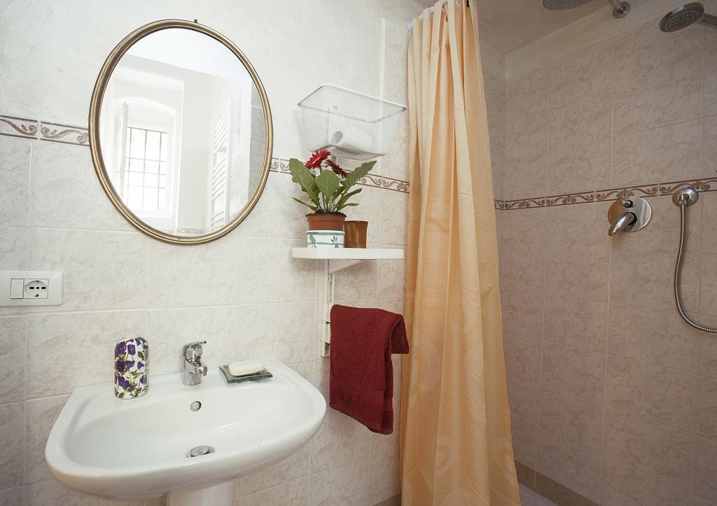 Grazioso In Oltrarno A Apartment *